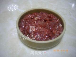 榨菜蒸牛肉的做法步骤：1