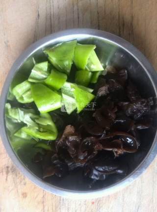鱼香肉片豆腐的做法步骤：3