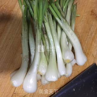 韭球炒鸡蛋的做法步骤：1