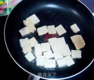 白菜炖豆腐的做法步骤：3