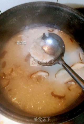 香菇鸡肉粥的做法步骤：7