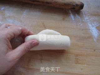 简单餐点--热狗包的做法步骤：5