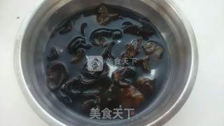 陈醋木耳的做法步骤：2