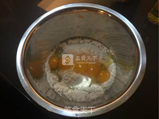 食博士蔓越莓海绵蛋糕的做法步骤：2