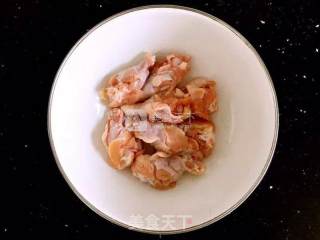 奥尔良烤翅根的做法步骤：1