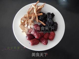 大骨汤火锅的做法步骤：2