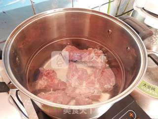 大骨汤火锅的做法步骤：3