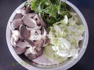大骨汤火锅的做法步骤：8