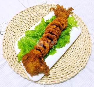 酥炸鱿鱼圈的做法步骤：16
