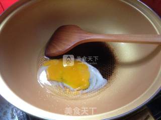 营养美味--蛋炒饭的做法步骤：2