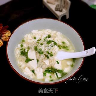 金针菇豆腐汤的做法步骤：7