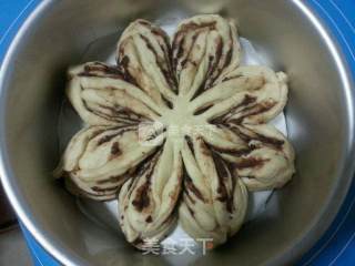 花型豆沙面包的做法步骤：7