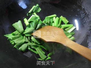 油菜蕻饺子波纹面的做法步骤：3