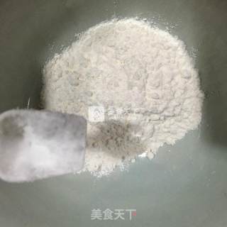 香肠葱香鸡蛋饼的做法步骤：2