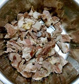 羊肉炖萝卜的做法步骤：2