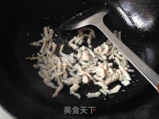 芹菜木耳炒肉丝的做法步骤：4