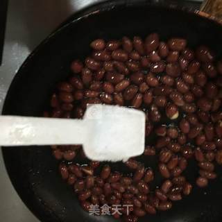 油炸花生米的做法步骤：4
