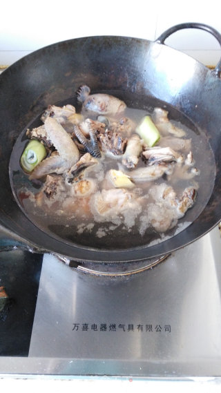 栗子香菇乌鸡汤的做法步骤：5