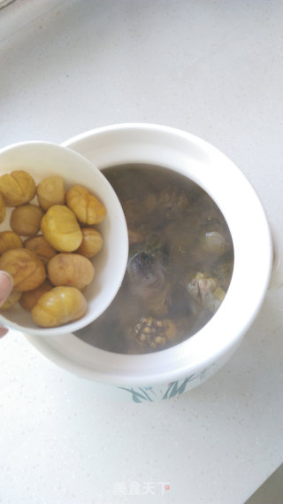 栗子香菇乌鸡汤的做法步骤：7