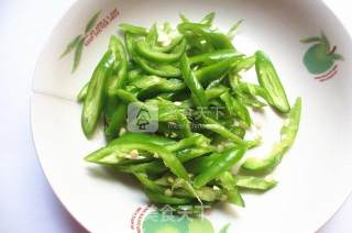 清爽炝锅土豆丝的做法步骤：2