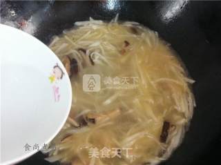 鸡汤萝卜水晶粉丝的做法步骤：6