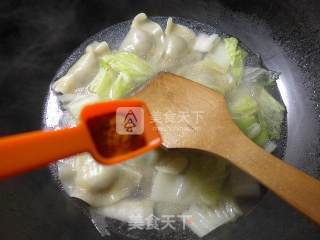 白菜粉皮煮饺子的做法步骤：5
