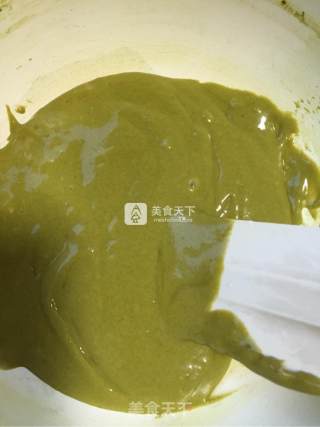 抹茶蜜豆蛋糕卷的做法步骤：5