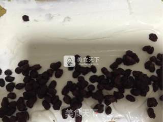 抹茶蜜豆蛋糕卷的做法步骤：12