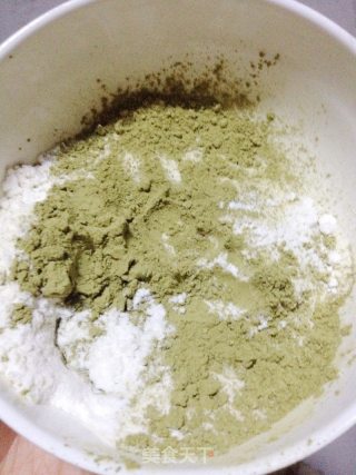 抹茶草莓裸蛋糕的做法步骤：4