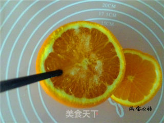 盐蒸橙子的做法步骤：4