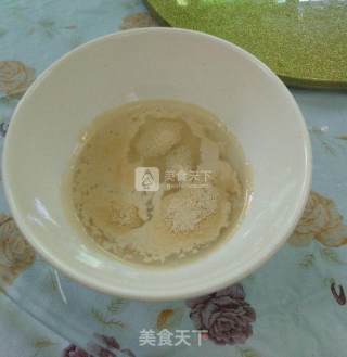 鲜肉大包子的做法步骤：2