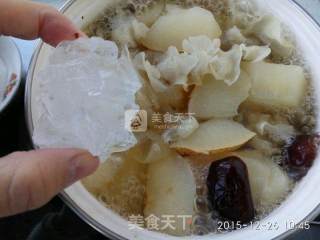 冰糖银耳炖雪梨的做法步骤：8