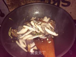 山药香菇小炖鸡的做法步骤：5