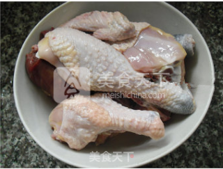 滋补养气【虫草花炖鸡】的做法步骤：1