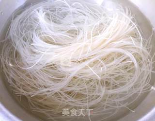 幸福早餐排骨米线的做法步骤：3