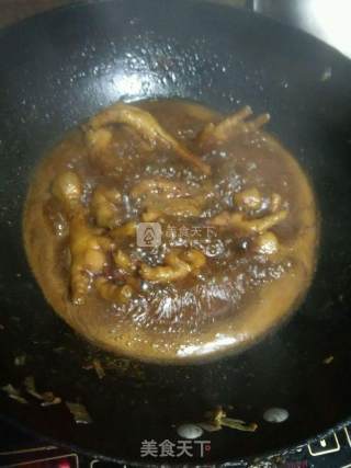 红烧鸡爪的做法步骤：9