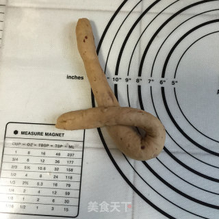 红枣核桃面包的做法步骤：9