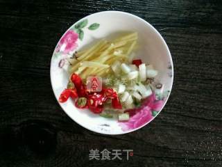 杏鲍菇炒鸡蛋的做法步骤：5