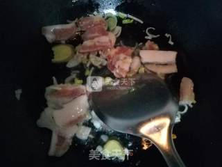 猪肉豆角炖粉条的做法步骤：3