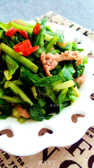 韭菜炒肉丝的做法步骤：7