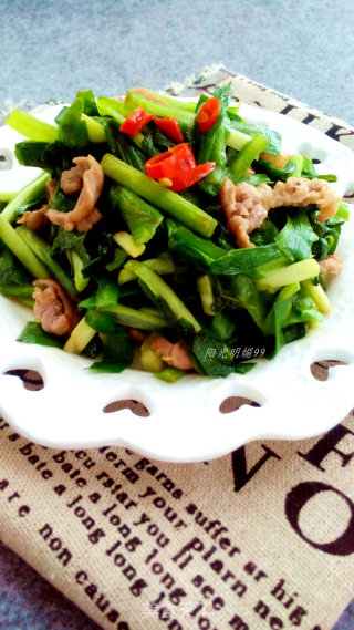 韭菜炒肉丝的做法步骤：8
