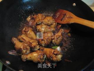 红烧胡萝卜鸡翅根的做法步骤：7