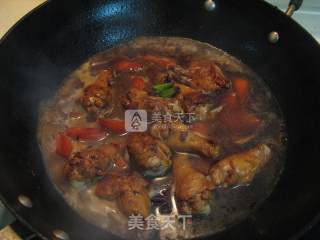 红烧胡萝卜鸡翅根的做法步骤：9