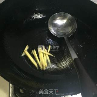尖椒炒牛柳的做法步骤：7