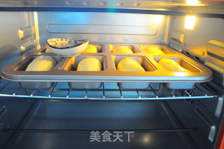 肉松小方包的做法步骤：8