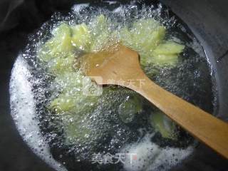 鸡胗炒土豆的做法步骤：3