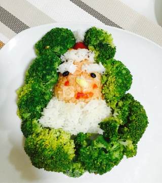 圣诞老人饭团的做法步骤：1