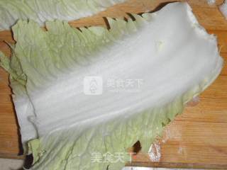醋溜白菜的做法步骤：1