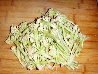 干煸菜花的做法步骤：1