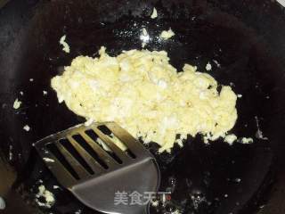 蛋炒饭的做法步骤：4